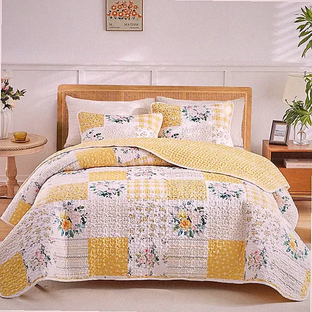 3 Pieces Floral Patchwork Quilt Set Queen, Yellow n White Flowers Design, Sof...